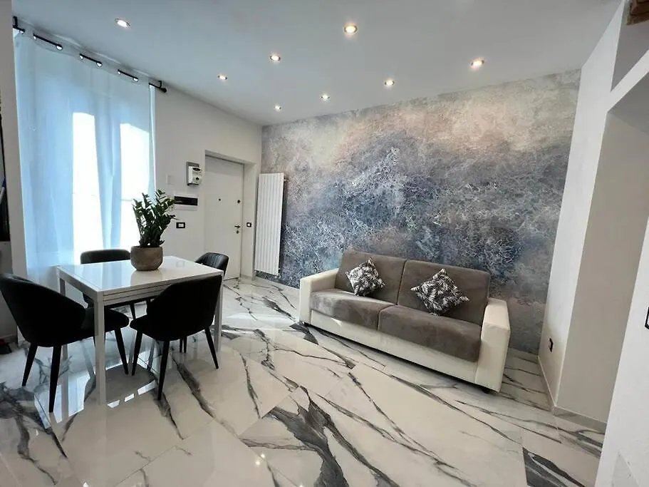 Appartamento Luxury Carrara Милан 0*,  Италия