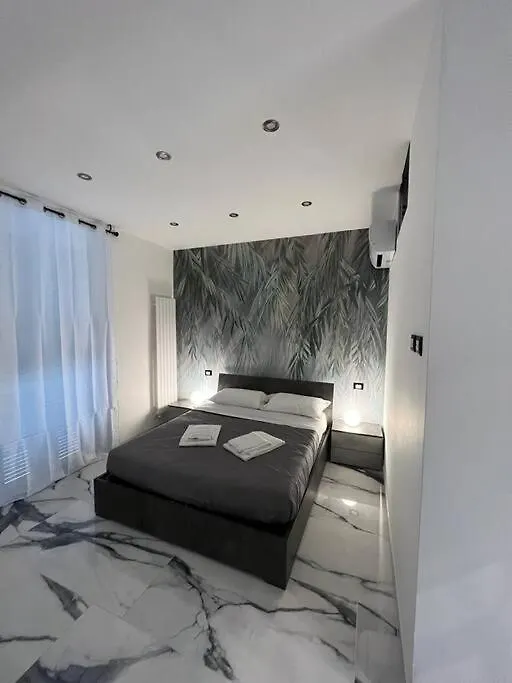 Апартаменты Appartamento Luxury Carrara Милан Италия